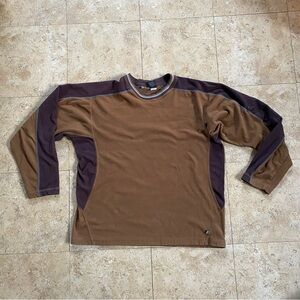 Vintage REI crew neck fleece sweatshirt.